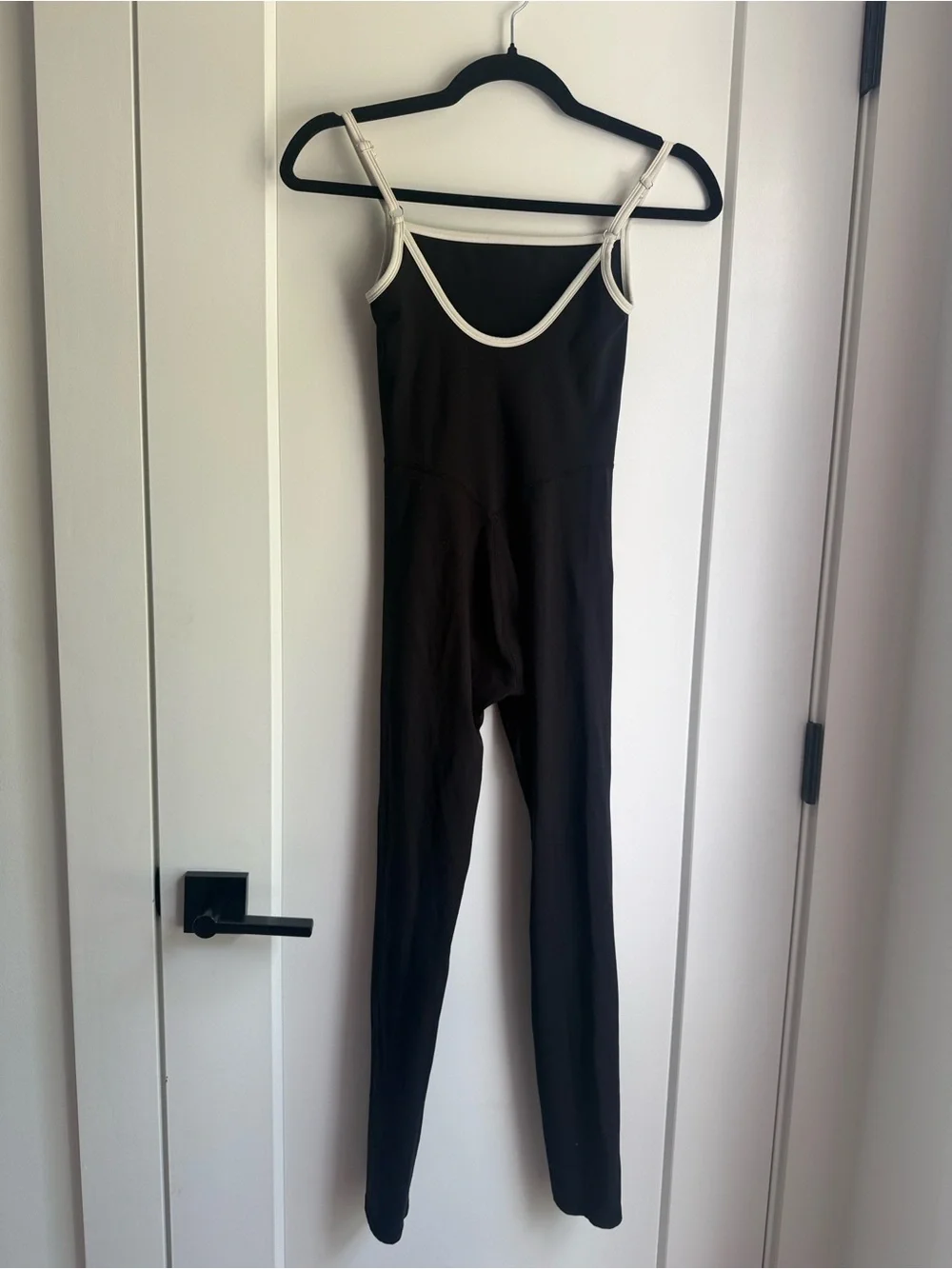 437 - The Onesie Black & Cream - Picture 4 of 5